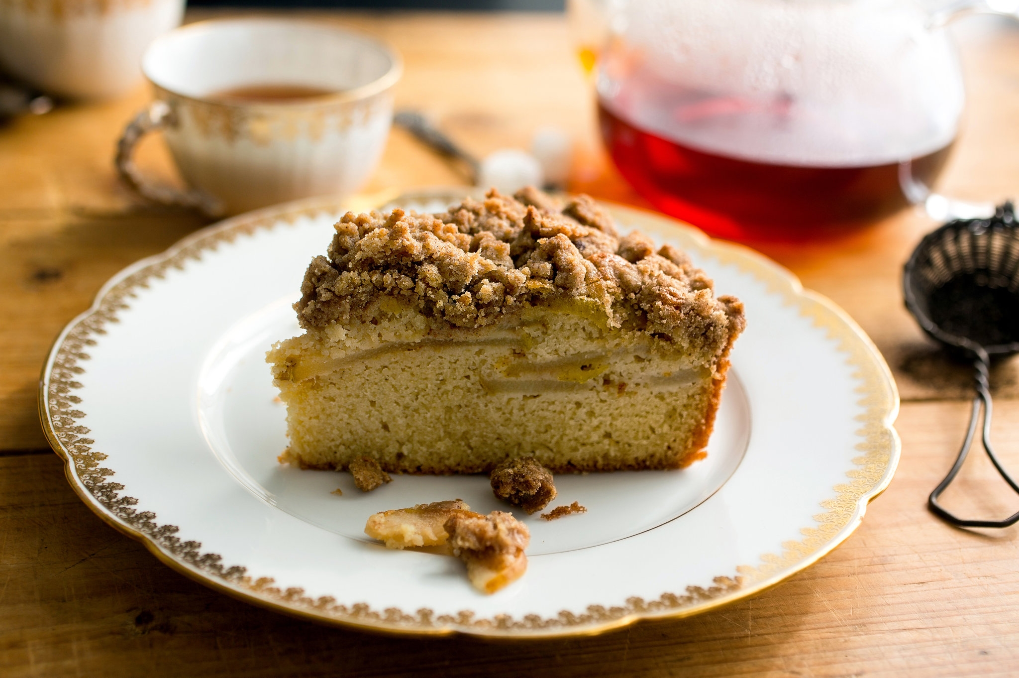 A Sweet Crumb Cake For Your Thanksgiving Hostess The New York Times
