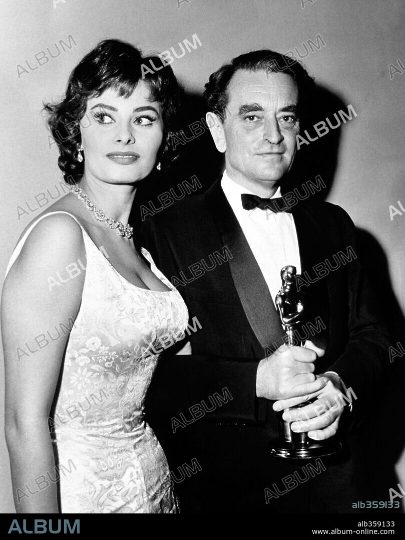 DAVID LEAN And SOPHIA LOREN 1958 30th Annual Academy Awards 1958 Sophia Loren With David Lean Winner Of The Best Director Award For The Bridge On The River Kwai Album Alb359133