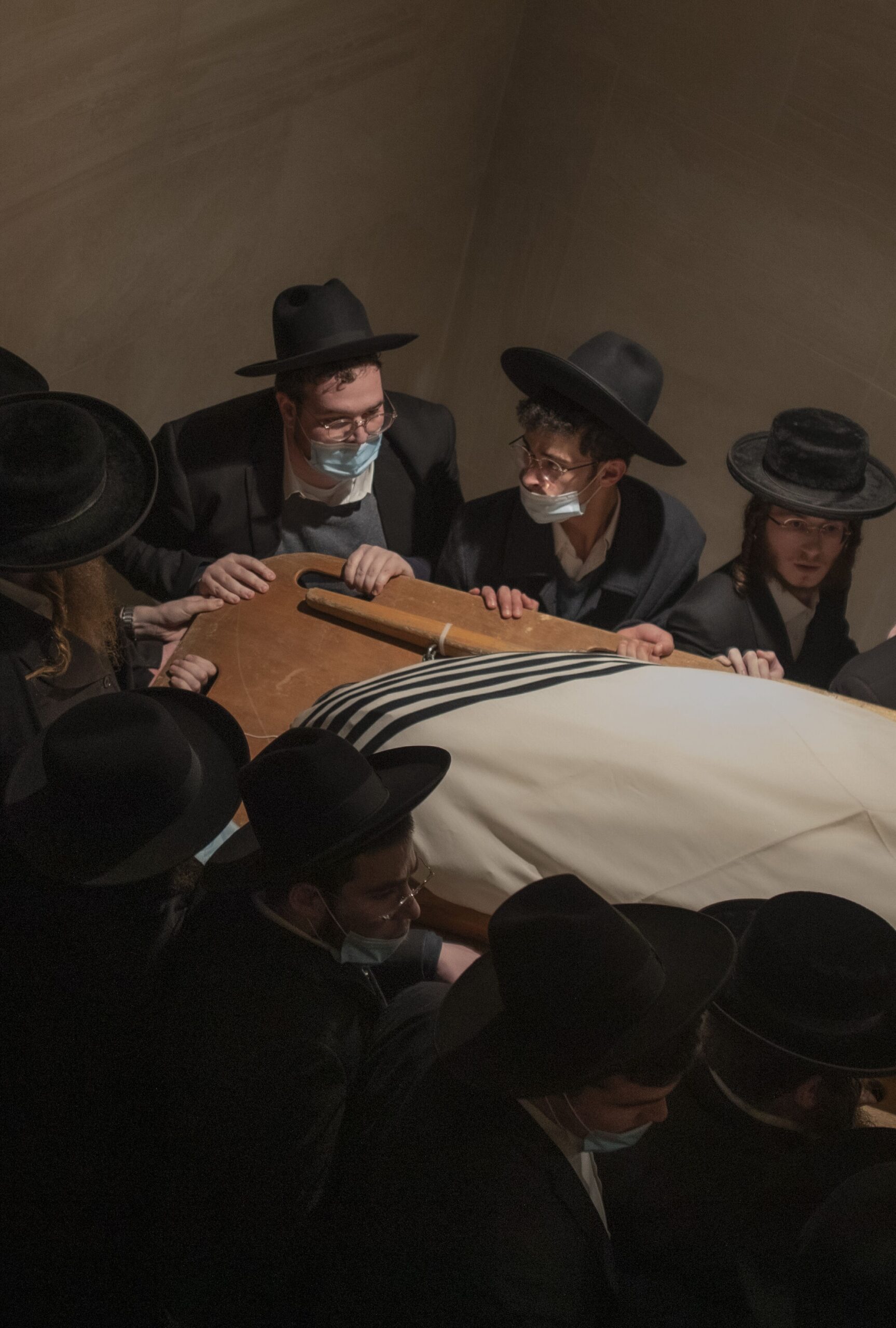 Inside Israel s Ultra Orthodox Jewish Communities During Covid The New York Times
