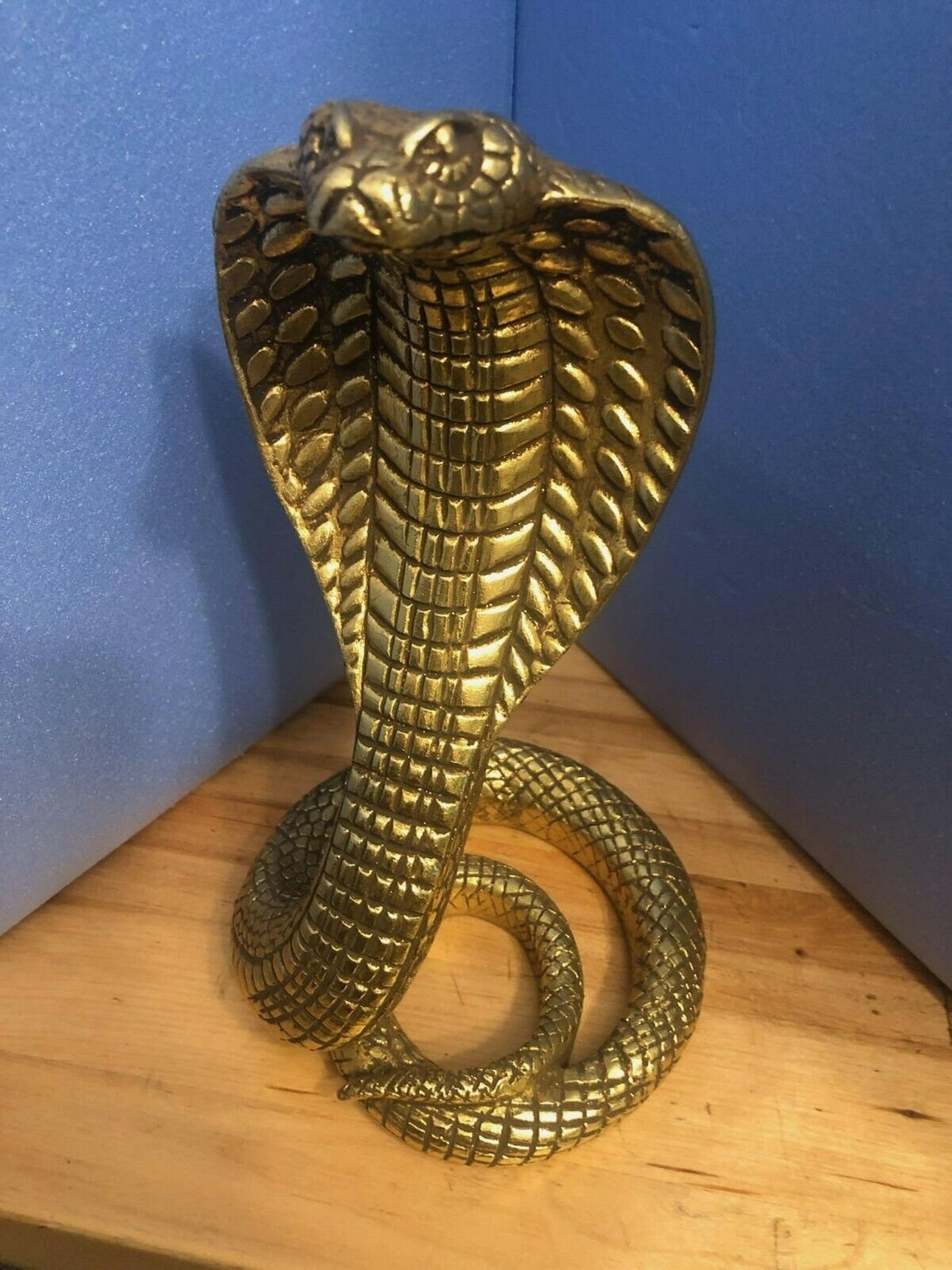 egyptian snakes 4 letters